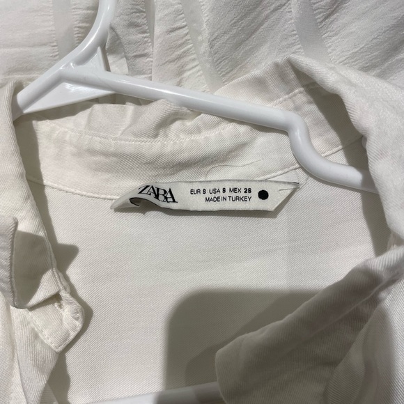 White Button Up size S - Picture 2 of 2